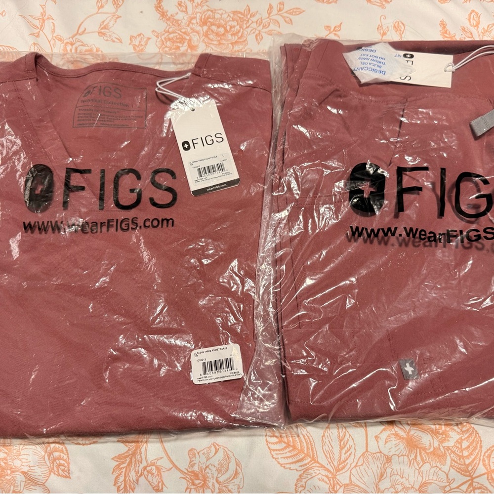 Figs Women's Short Sleeve scrub top and Bottoms in Dusty Rose